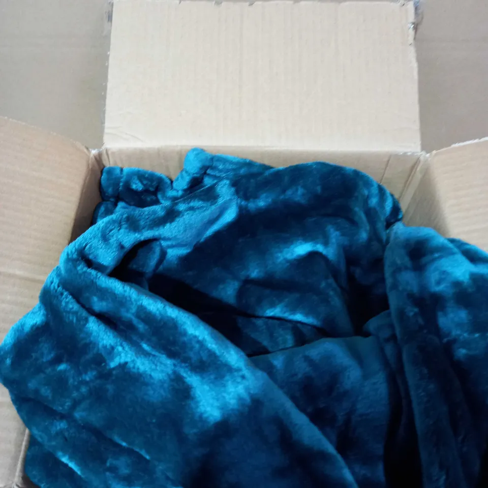 COZEE HOME VELVETSOFT SUPREME THROW JUNIPER