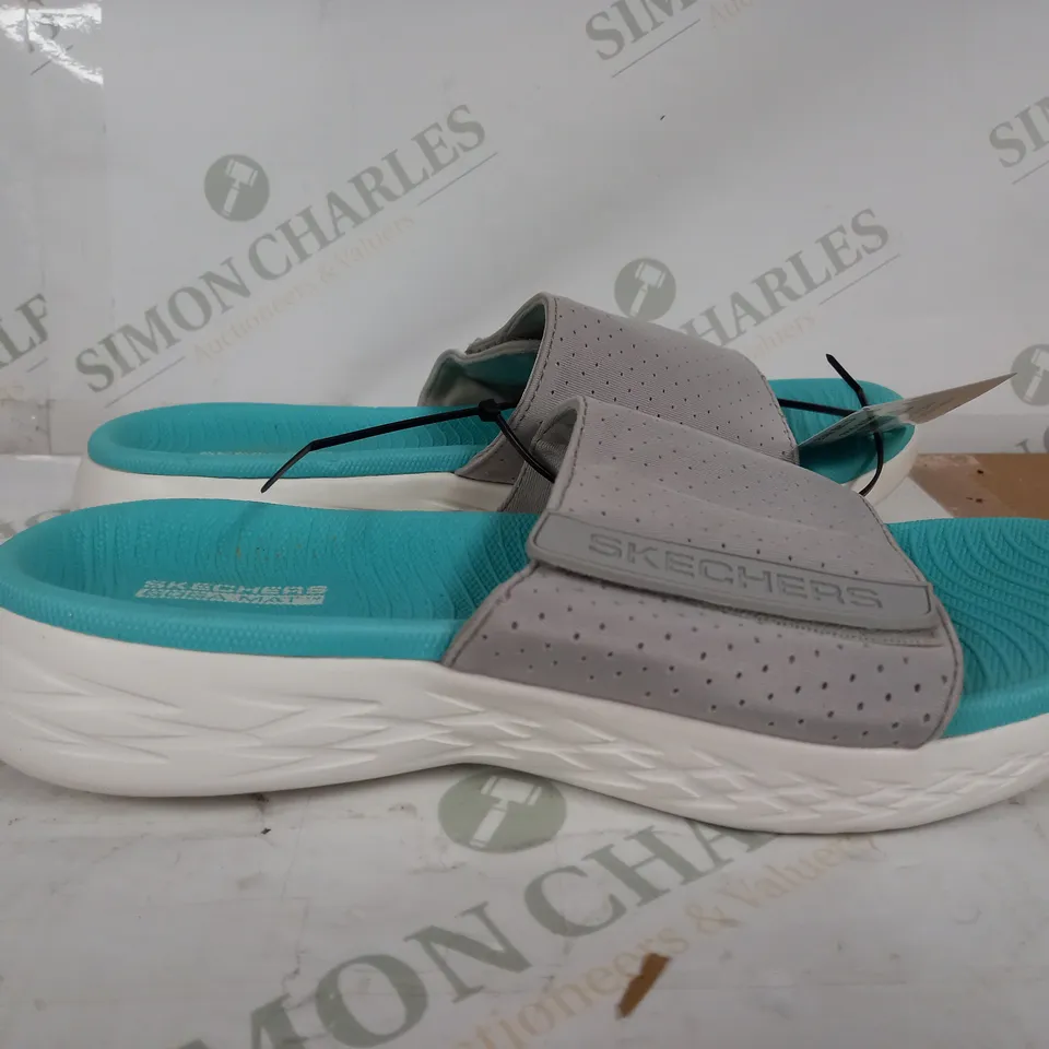 SKETCHERS GO WALK SANDAL - GREY SIZE 4