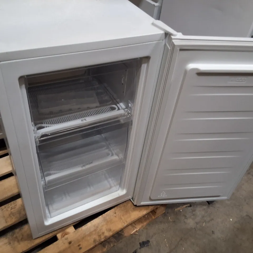 LOGIK LUF48W23 UNDERCOUNTER FREEZER - WHITE