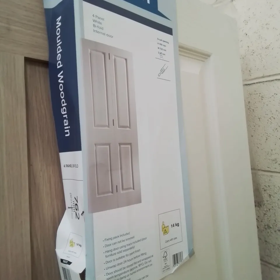 MOULDED WOODGRAIN 4 PANEL BI FOLD INTERNAL DOOR 762 × 1981mm