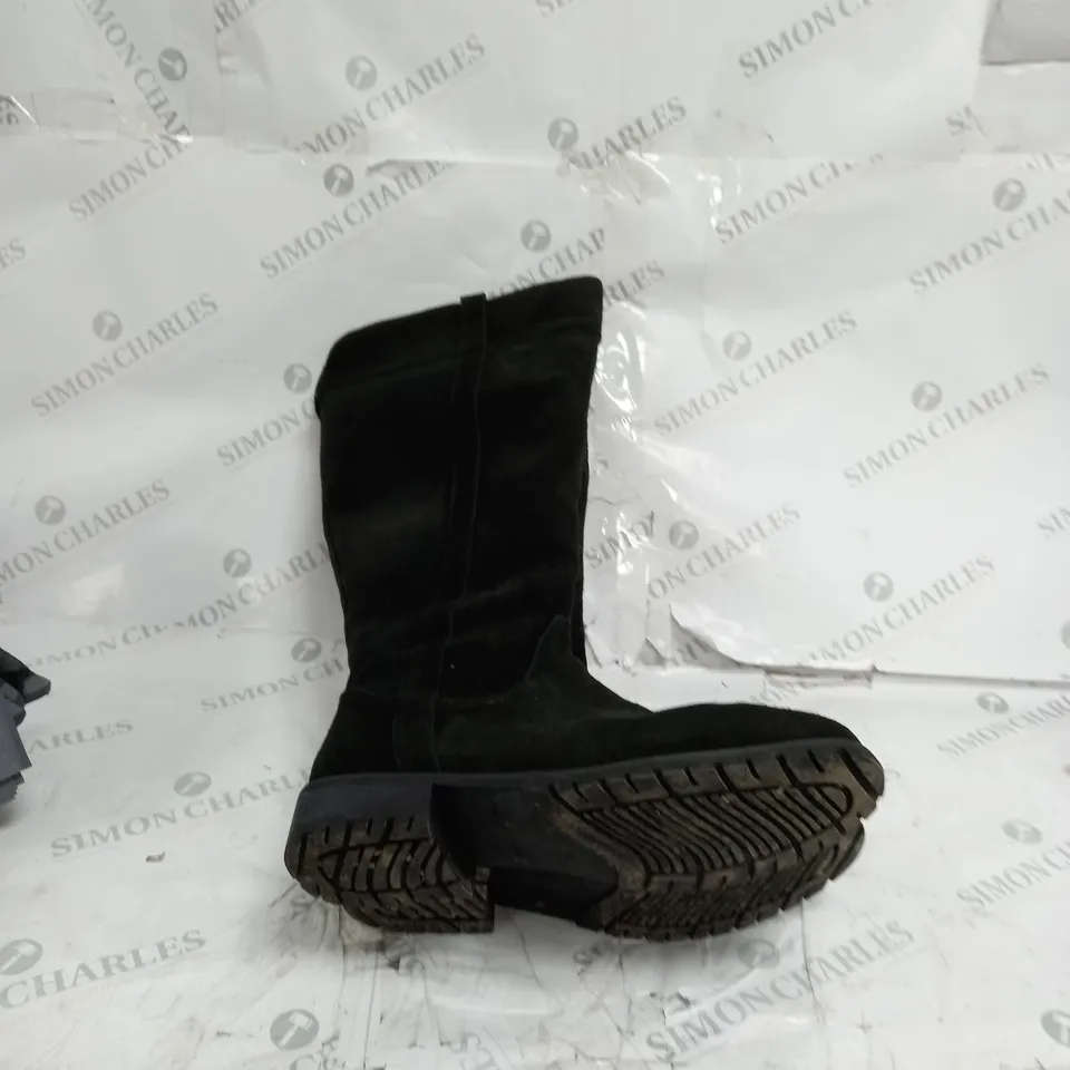 EMU AUSTRALIA HERVEY BLACK BOOTS SIZE 9 