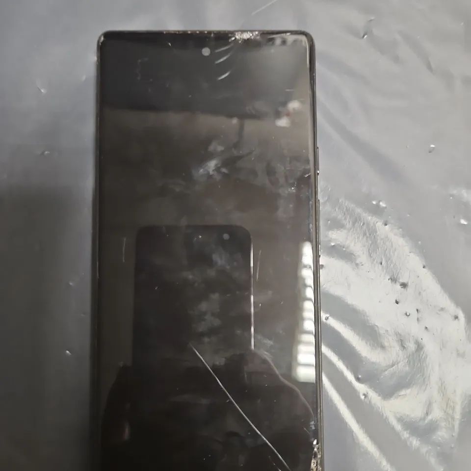 GOOGLE PIXEL 6 SMARTPHONE – BACK CAMERA BAR, BOOT SCREEN VISIBLE