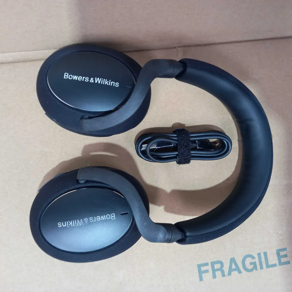 BOWERS & WILKINS PX7 CARBON EDITION ON EAR WIRELESS BLUETOOTH NOISE CANCELLING HEADPHONES