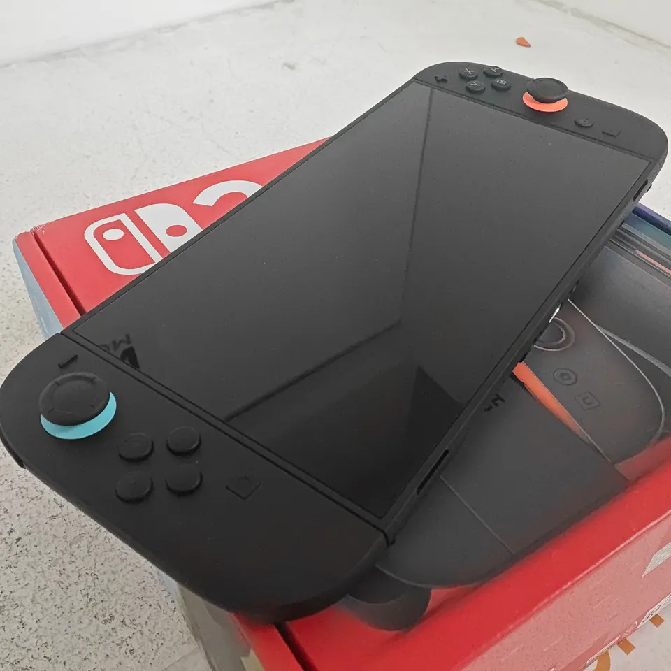 BOXED NINTENDO SWITCH 2 HANDHELD GAMING CONSOLE WITH ACCESSORIES