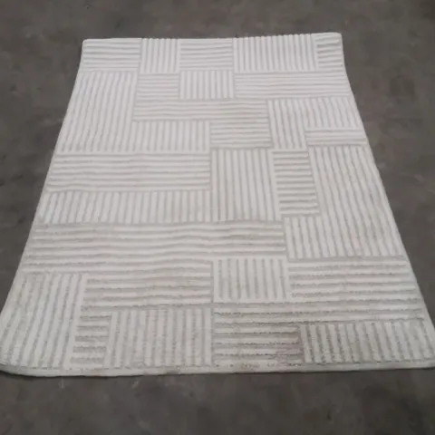 QUALITY DESIGNER AREA RUG - APPROXIMATELY 185X130CM