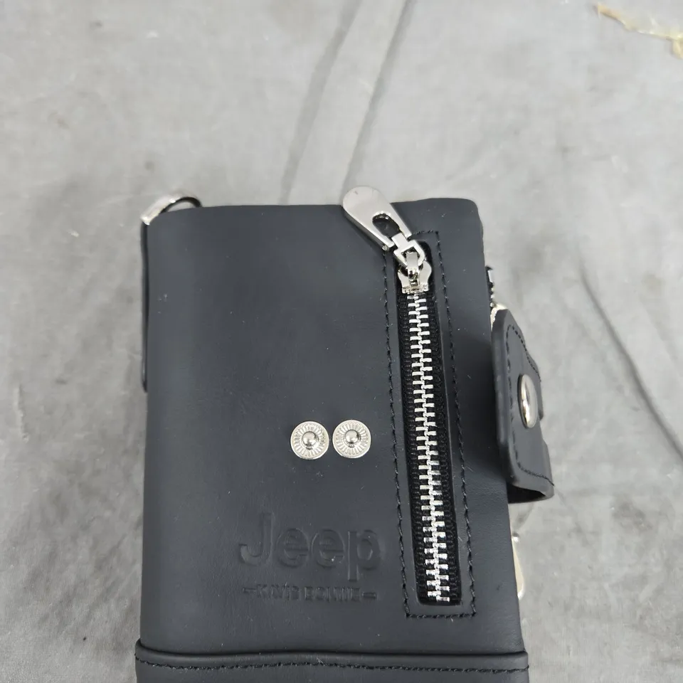 JEEP LEATHER WALLET WITH ZIP COIN POCKET – BLACK