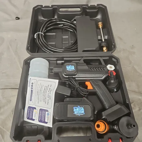 AQUA JET PRO CORDLESS WATER JET SPRAYER KIT (IN CASE)