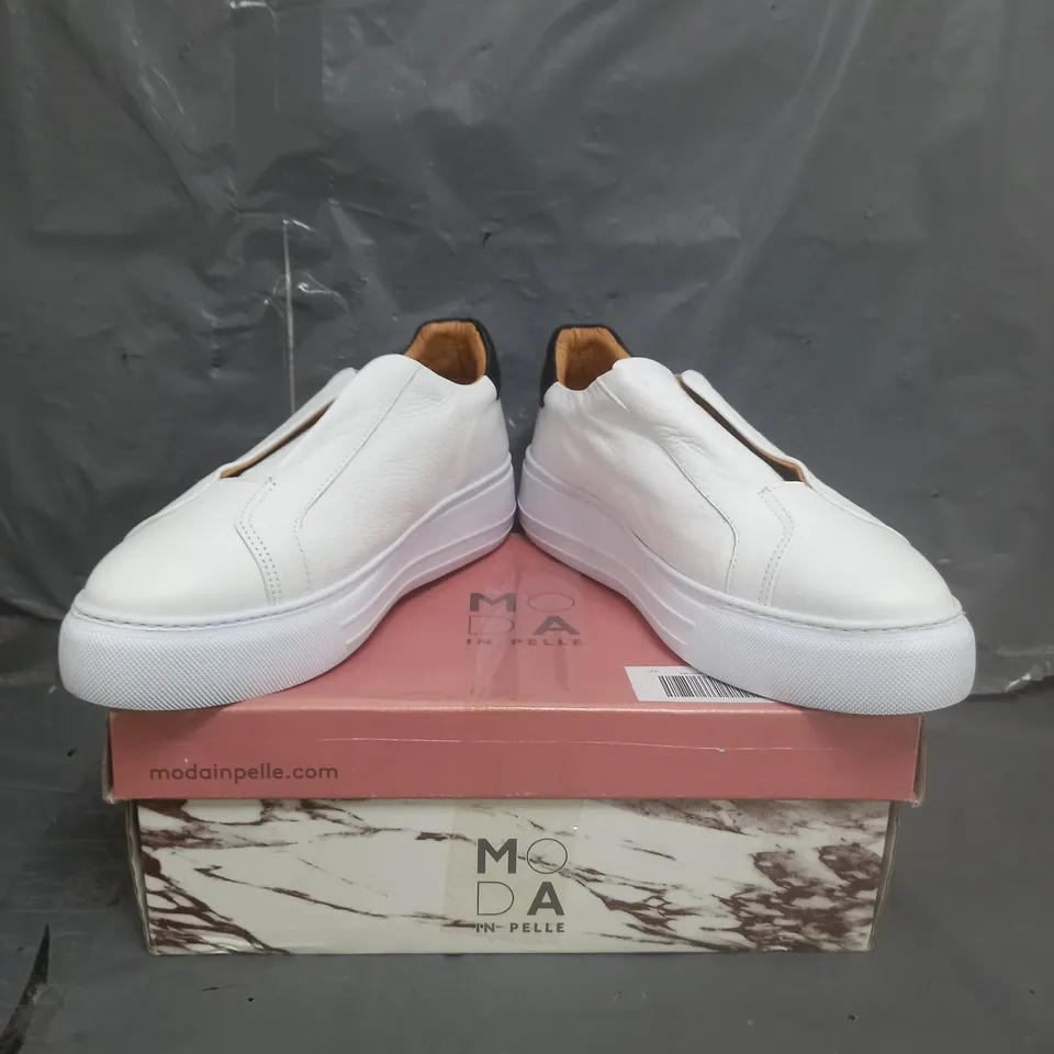 MODA IN PELLE ALBER LEATHER TRAINERS WHITE SIZE 7