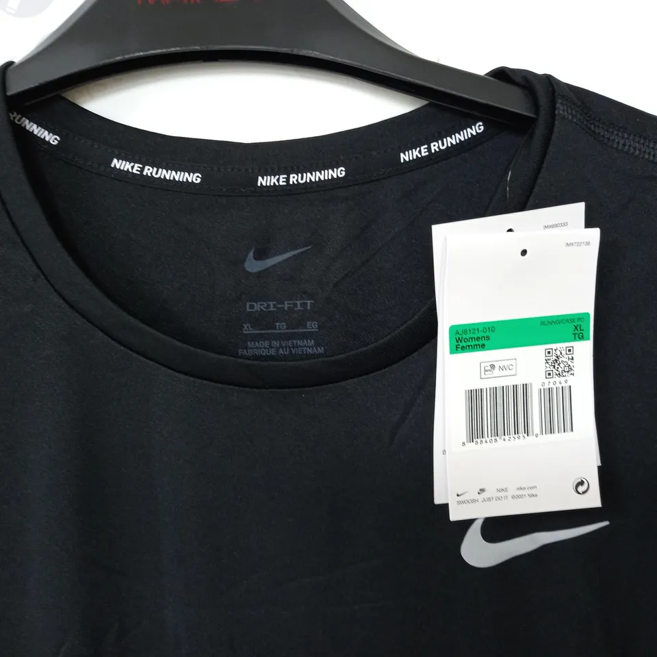 NIKE DRI-FIT WOMENS BLACK T-SHIRT - XL