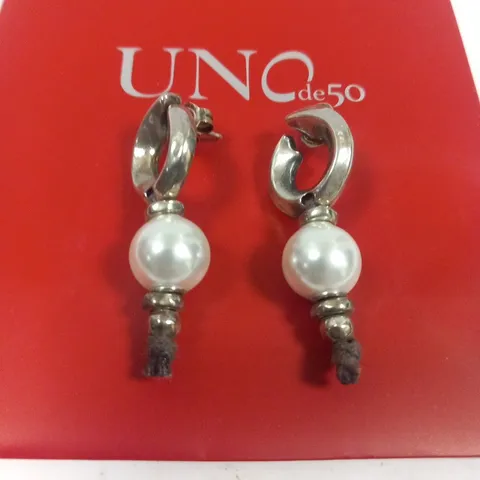 BAGGED UNO DE 50 HALF MOON PEARL DROP EARRINGS