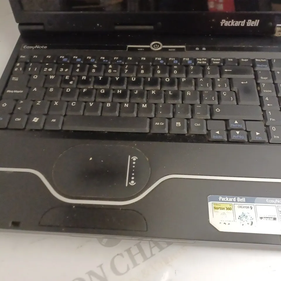PACKARD BELL EASYNOTE LAPTOP 