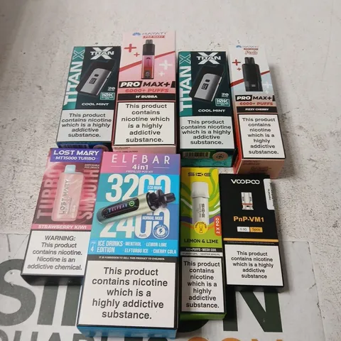 APPROXIMATELY 20 ASSORTED E-CIGARETTE & VAPING ITEMS IN VARIOUS BRANDS TO INCLUDE ELFBAR, HAYATI, VOOPOO ETC 