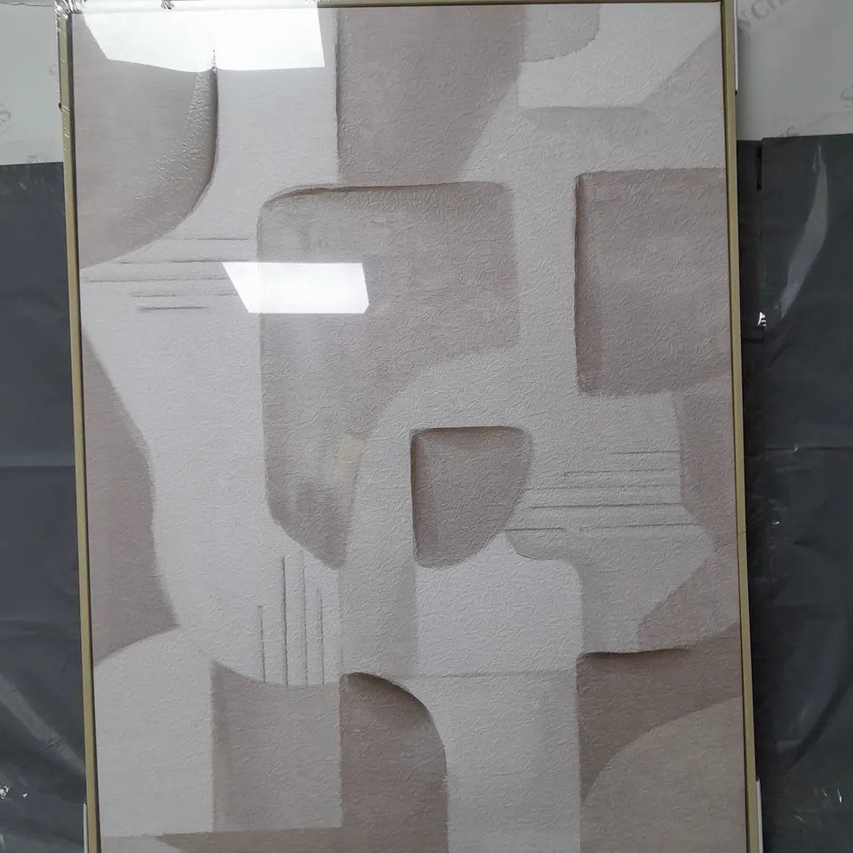 CAPPED PARCHMENT COLOURED GEL ABSTRACT SHAPES RRP £30