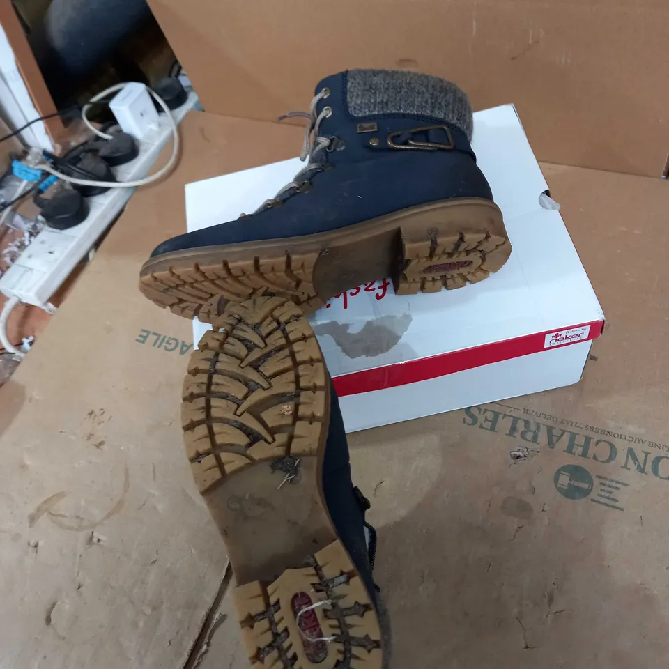 RIEKER MULTI-COLOURED CUFFED HIKING BOOTS IN BLUE - UK SIZE 6.5