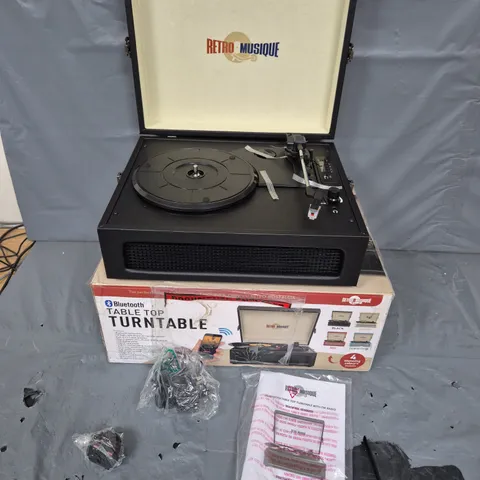 BOXED RETRO MUSIQUE SUITCASE BLUETOOTH TURNTABLE IN BLACK