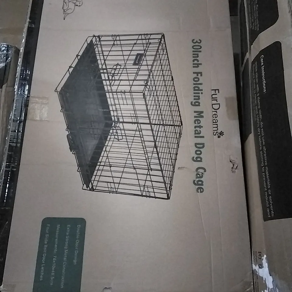 BOXED FURDREAMS 30INCH FOLDING METAL DOG CAGE 