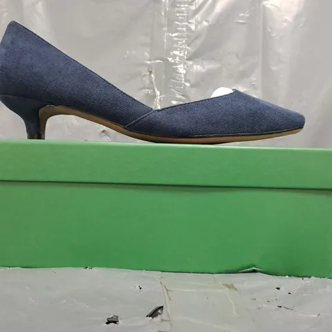BOXED PAIR OF CASTAMERE LOW HEEL SLIP-ON SHOES IN NAVY SIZE EU 37