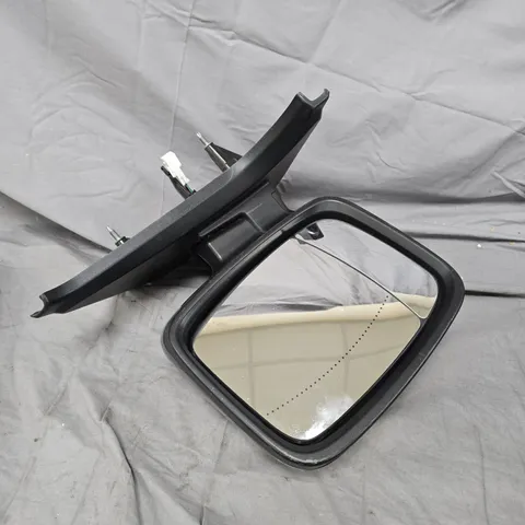 RENAULT WING MIRROR ASSEMBLY WITH ELECTRICAL CONNECTOR