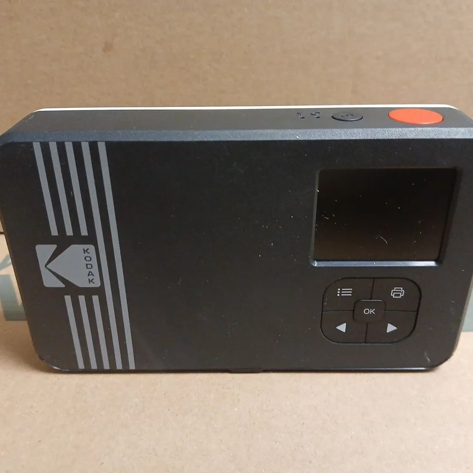 KODAK C210R DIGITAL CAMERA – BLACK