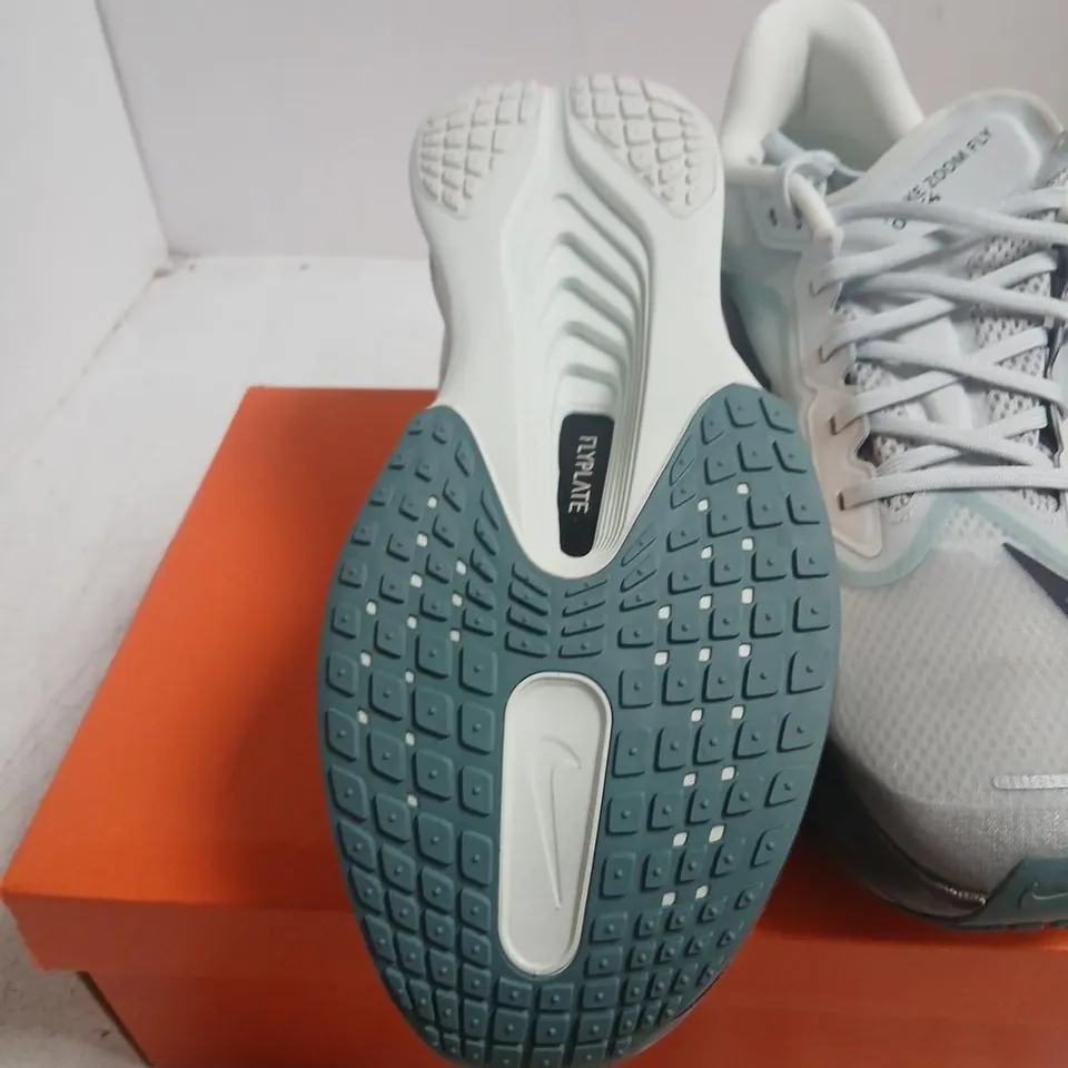 NIKE ZOOM FLY 6 RUNNING SHOES – PURE PLATINUM/DARK OBSIDIAN, UK 11.5