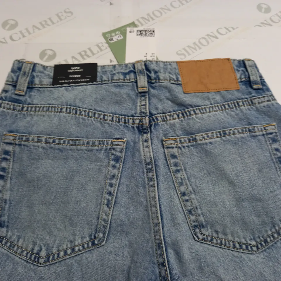 DIVIDED WIDE HIGH WAIST JEANS - UK 6