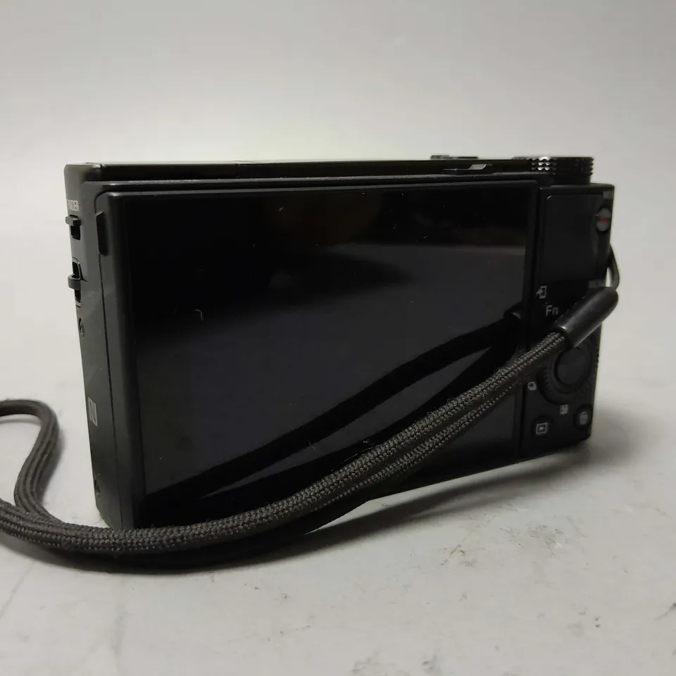 SONY RX100 VII EXMOR RS 4K CYBER-SHOT