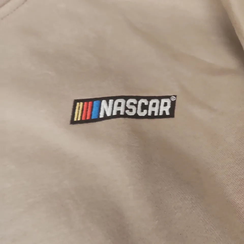 HOLLISTER NASCAR BOXY FIT ZIP HOODIE IN TAUPE - MEDIUM