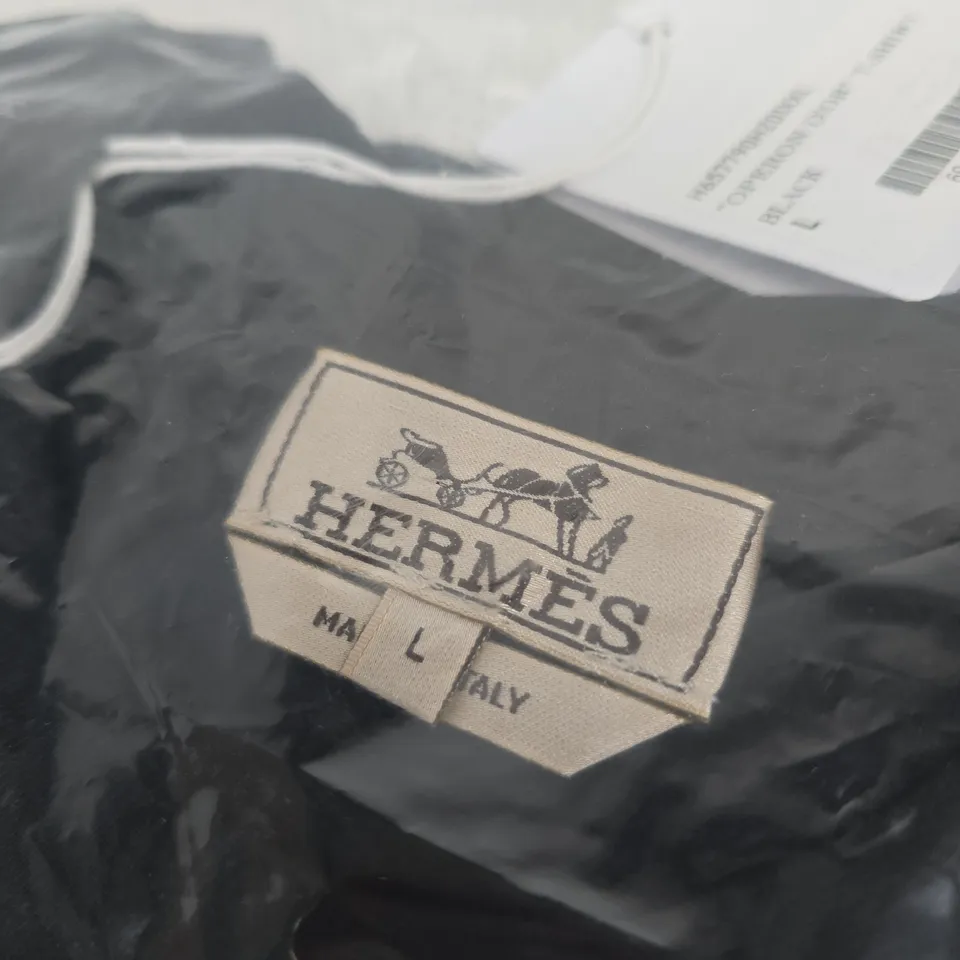 HERMÈS BLACK T‑SHIRT – PRINTED PATTERN, SIZE L