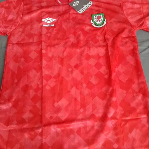 GORAU CHWARAE UMBRO REPLICKIT FOOTBALL SHIRT - M