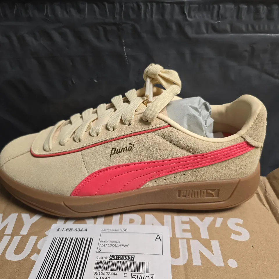 PUMA TRAINERS – NATURAL/PINK, UK 5 (EU 38)