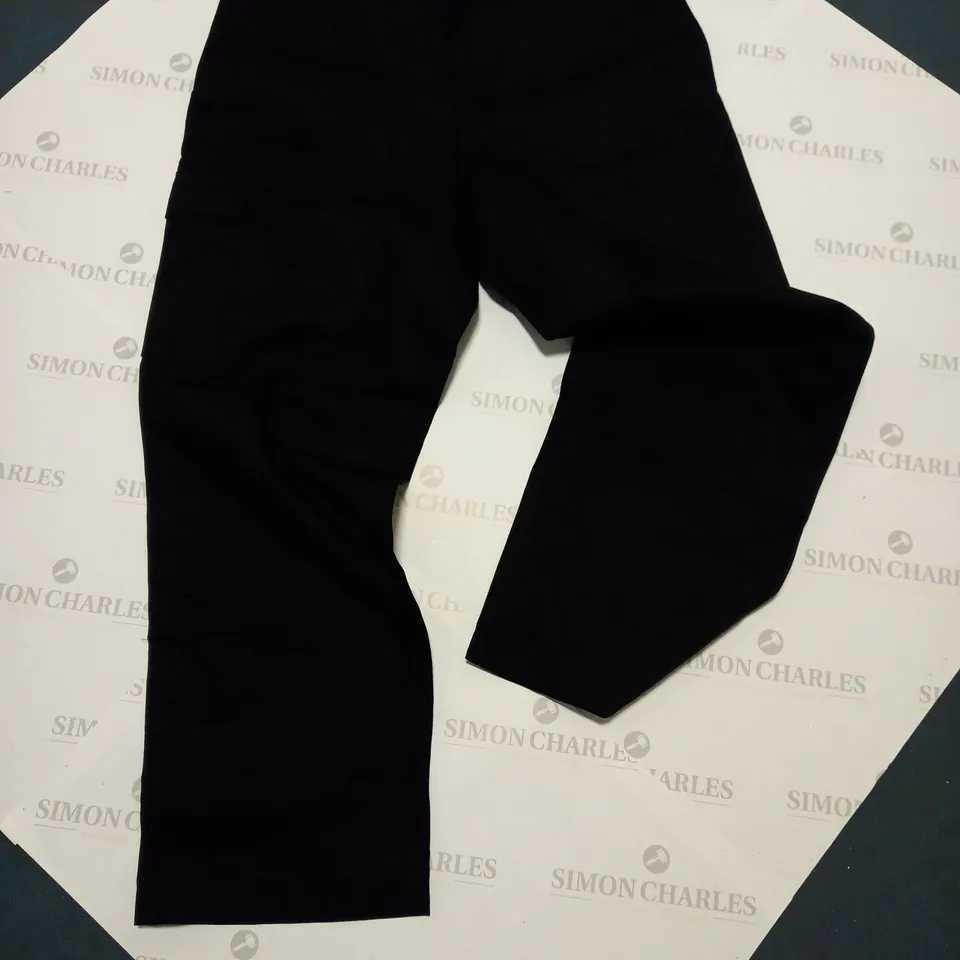 RUSSELL BLACK CARGO TROUSERS - SIZE 40