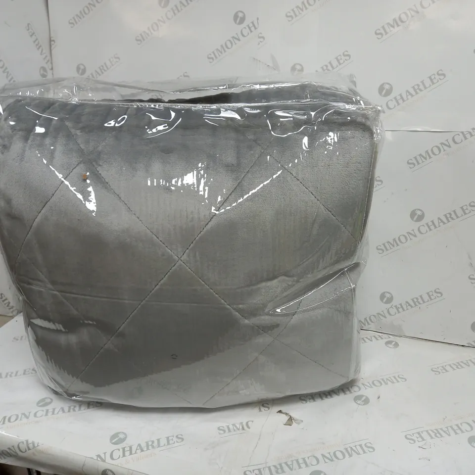 VELVETSOFT AND ULTRA FLUFFIE BEDSPREAD 250/260CM