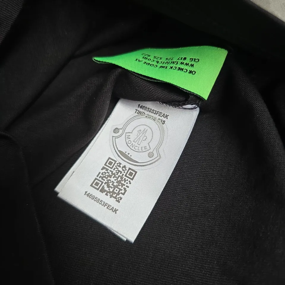 BLACK MONCLER LOGO TEE SIZE M 