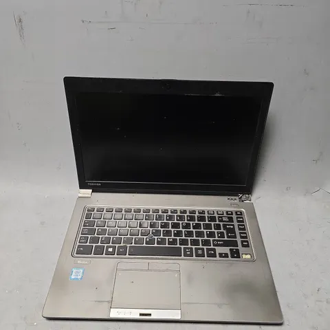 TOSHIBA TECRA Z40-C LAPTOP