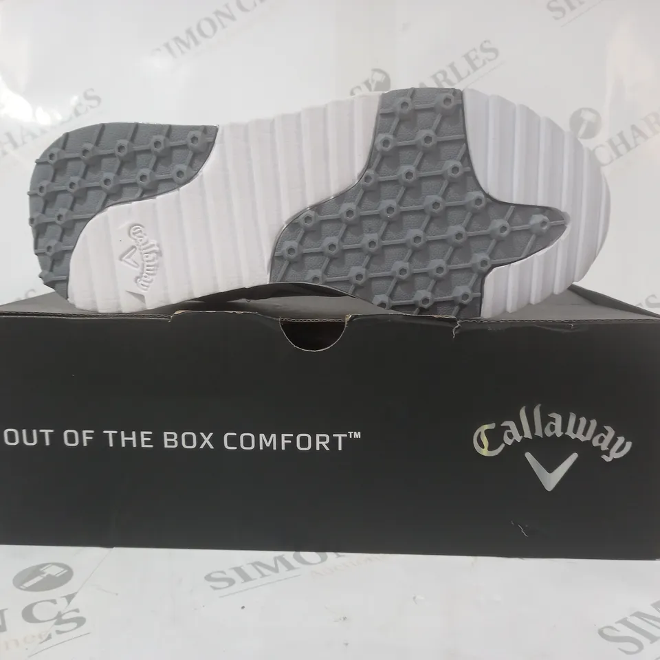 BOXED PAIR OF CALLAWAY AURORA SHOES IN WHITE/GREY UK SIZE 6.5