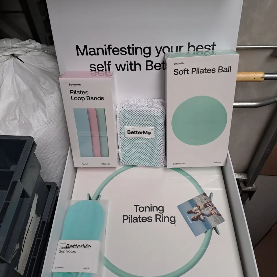 BETTER ME PILATES ESSENTIAL KIT - MINT GREEN