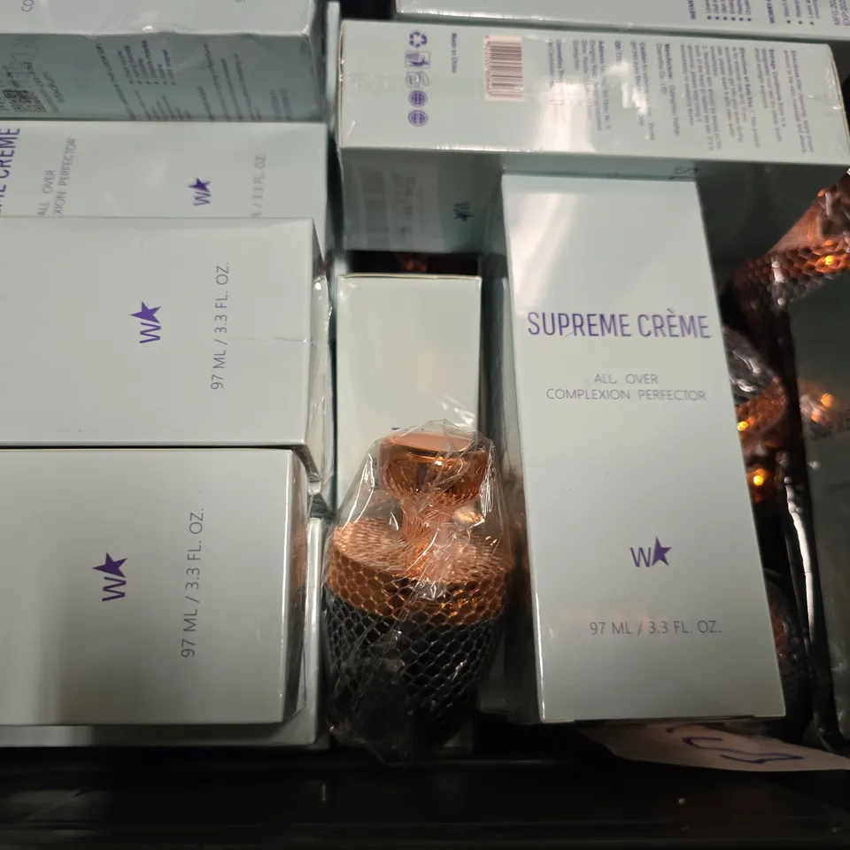 APPROXIMATELY 15 ASSORTED HEALTH & BEAUTY ITEMS TO INCLUDE - SUPREME CREME , EELHOE BODY COVERAGE PERFECTOR ETC