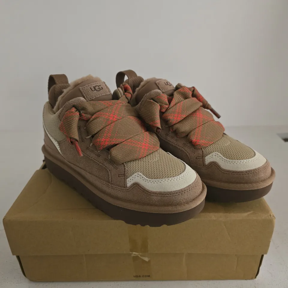 UGG LOWMEL ROCKY OAK UK 6 BOXED