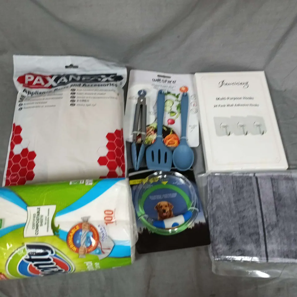 APPROXIMATELY 15 ASSORTED HOUSEHOLD PRODUCTS TO INCLUDE MULTI PURPOSE HOOKS, PLENTY KITCHEN ROLL, MINI SILICONE TOOLS, ETC