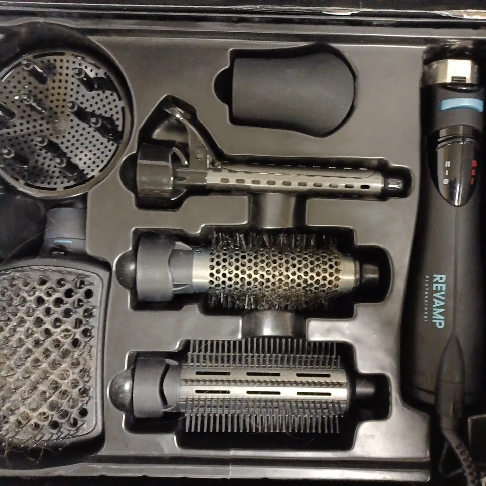 BOXED REVAMP PROFESSIONAL HAIR STYLER