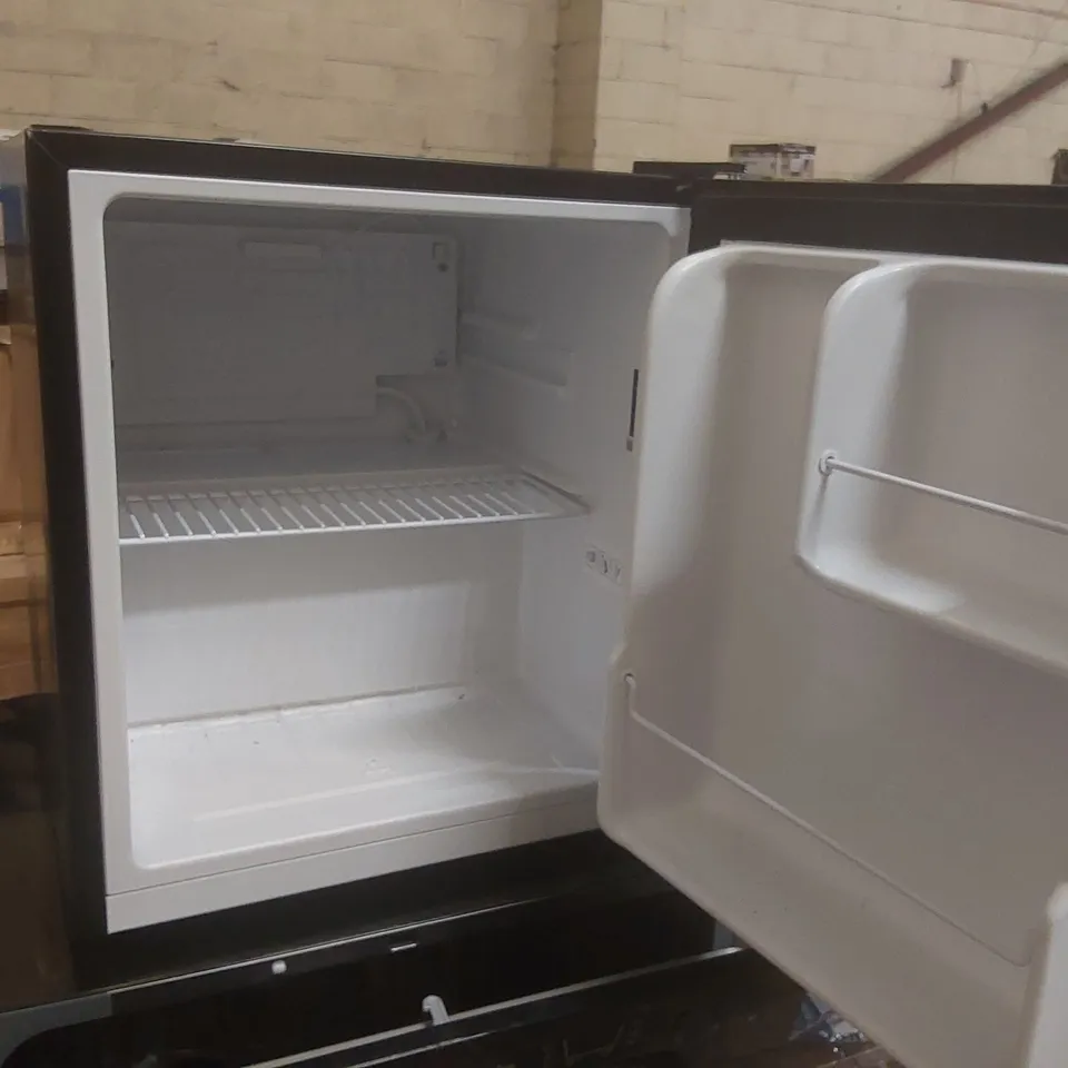 RUSSELL HOBBS TABLE TOP LARDER FRIDGE