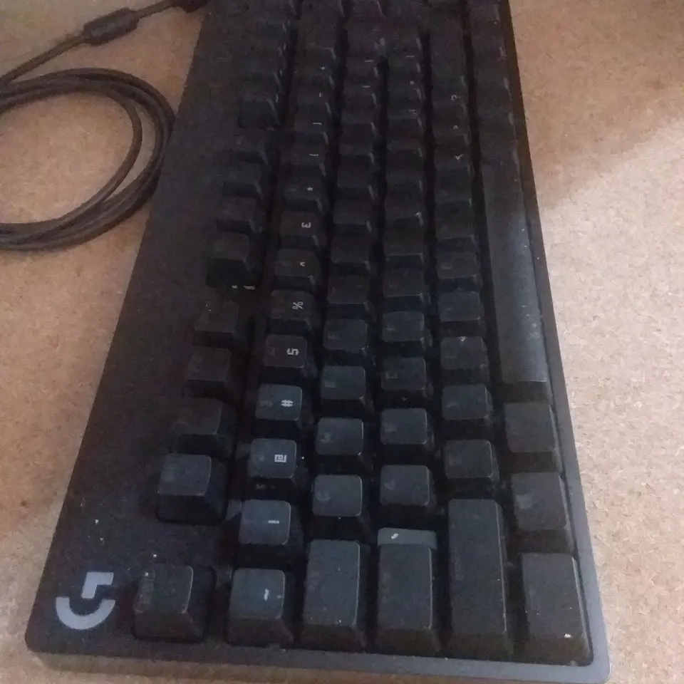 LOGITECH G PRO MECHANICAL GAMING KEYBOARD 
