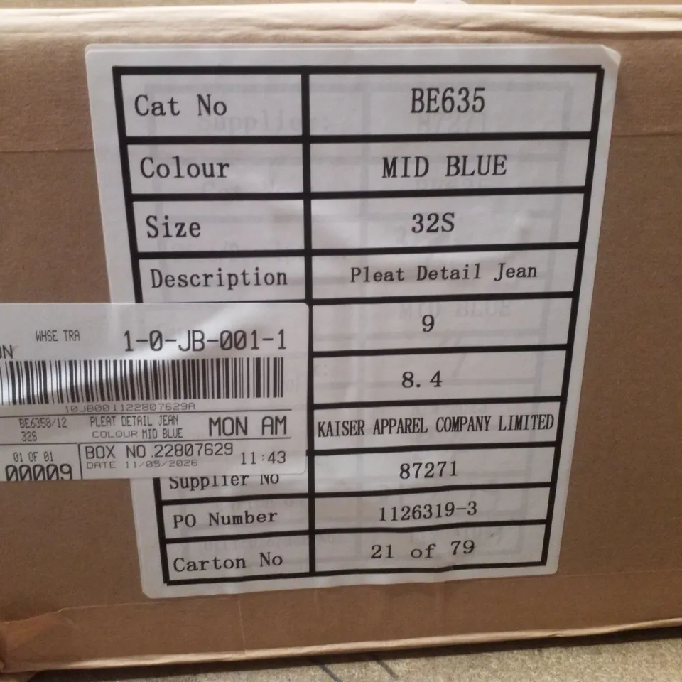BOX CONTAINING APPROXIMATELY 9 BRAND NEW SIMPLY BE MID BLUE PLEAT DETAIL WIDE LEG JEANS - SIZE 32S