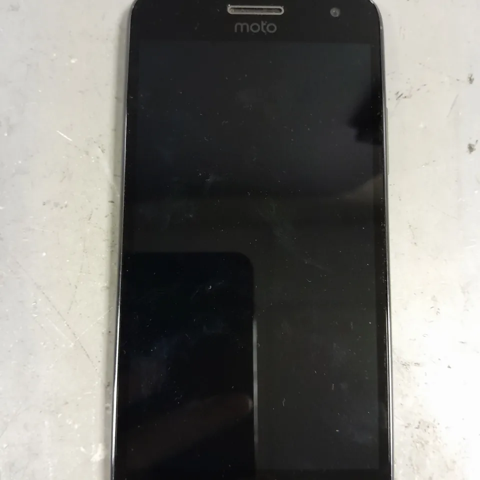 MOTOROLA MOTO SMARTPHONE