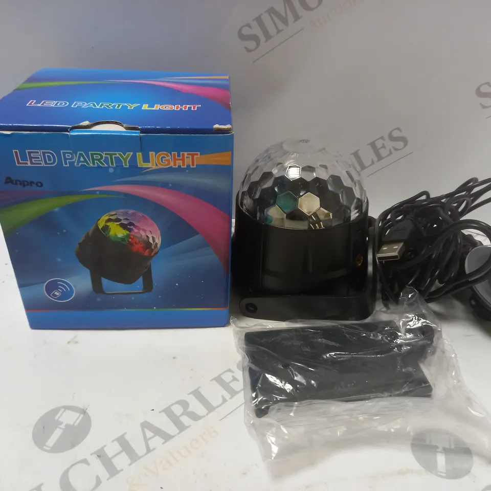 BOXED LED PARTY LIGHT
