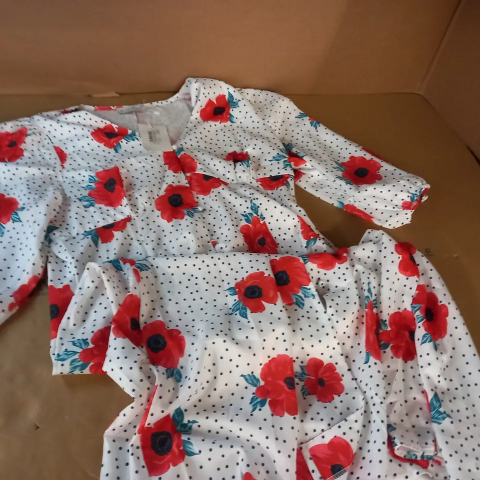 IN THE STYLE WHITE POPPY PRINTED TEA DRESS - UK 18