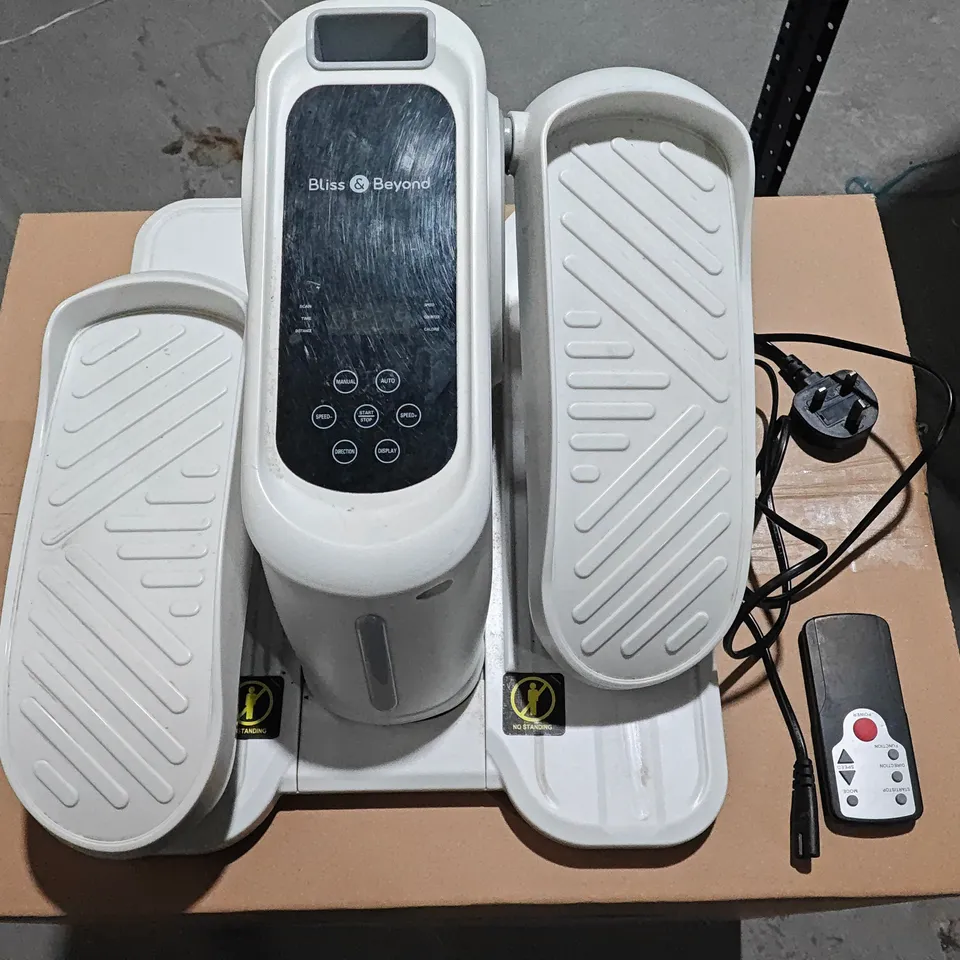 BLISS & BEYOND FOOT MASSAGER
