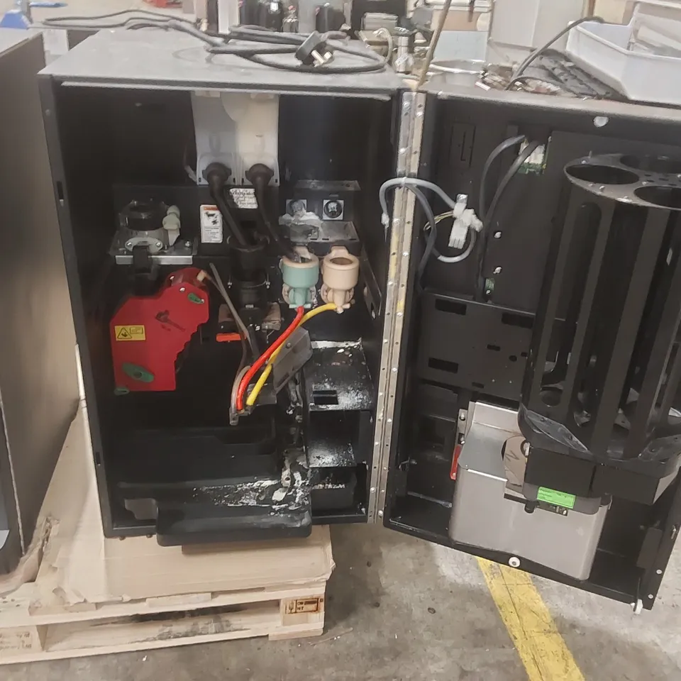 COFFETEK ZEN 5 COMMERCIAL COFFEE VENDING MACHINE