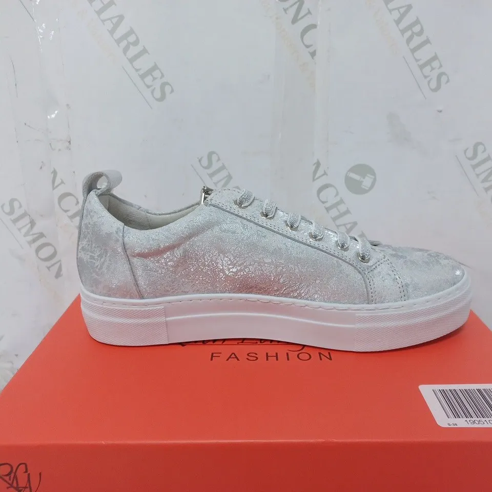BOXED PAIR OF RUTH LANGSFORD ZIP DETAIL TRAINERS IN SILVER - SIZE 5