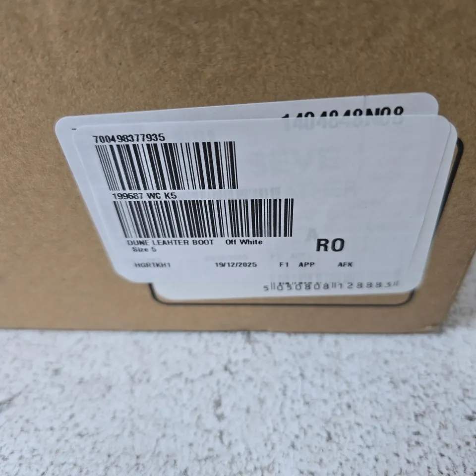 UK SIZE 5 DUNE LONDON LEATHER BOOTS – OFF WHITE, BOXED